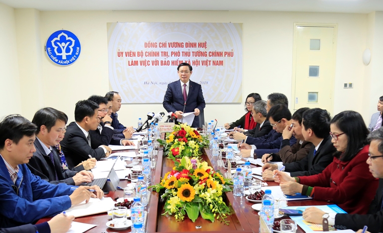 Chú trọng phát triển mở rộng diện bao phủ bảo hiểm xã hội, bảo hiểm y tế