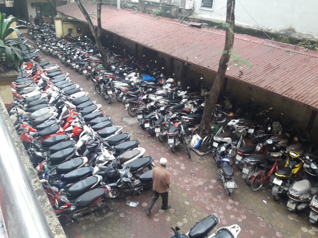 Hoàn Kiếm Điểm trông giữ xe 26 Lương Ngọc Quyến thu phí gấp 200 so với quy định