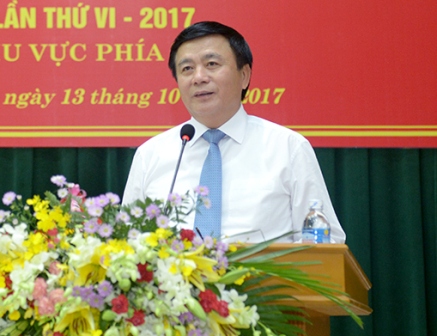 Chủ động chuẩn bị nguồn nhân lực cấp cao cho Đảng
