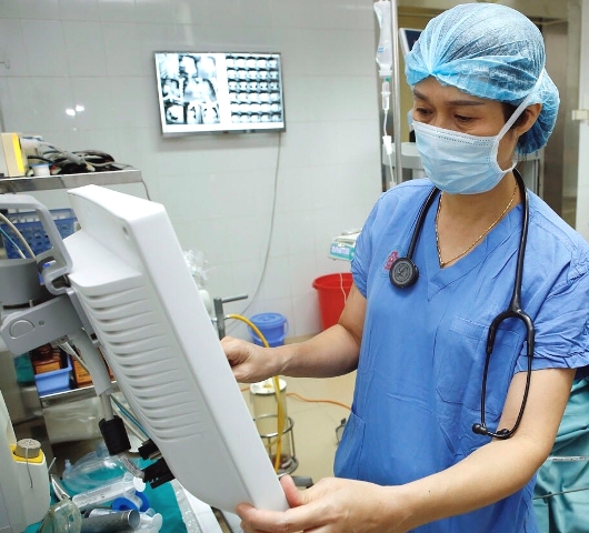 Nguyện xứng danh Thầy thuốc như mẹ hiền