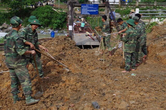 Quân dân đoàn kết cùng xây dựng biên cương phát triển