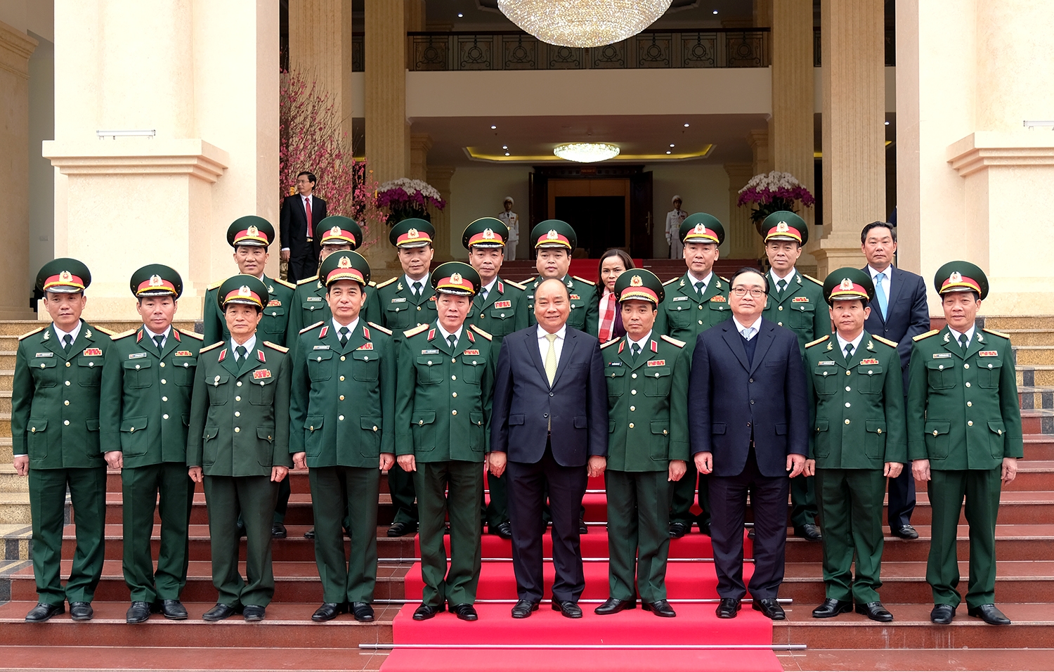Thủ tướng thăm, kiểm tra công tác ứng trực, sẵn sàng chiến đấu tại Bộ Tư lệnh Thủ đô Hà Nội