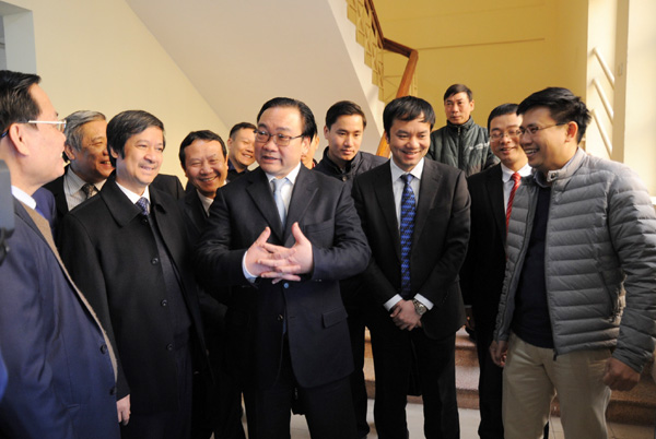 Bí thư Thành ủy Hà Nội Xây dựng Đại học Quốc gia Hà Nội thực sự gương mẫu về mọi mặt