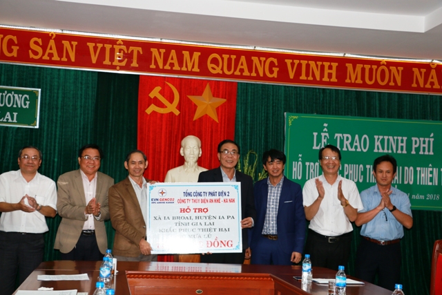 Công ty Thuỷ điện An Khê hỗ trợ đồng bào Gia Lai khắc phục hậu quả do mưa lũ