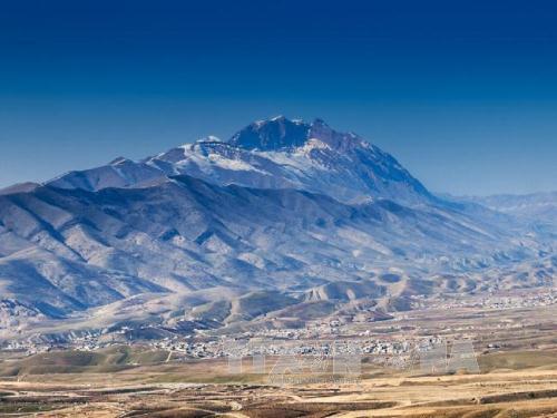 Vụ rơi máy bay tại Iran Hãng hàng không rút lại tuyên bố về thương vong