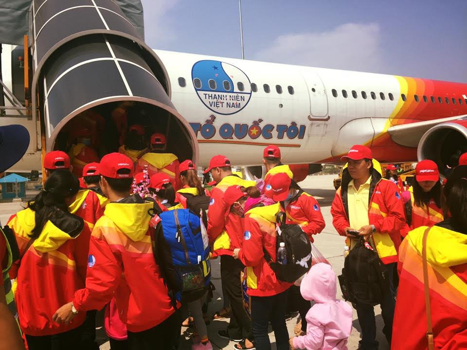 Chuyến bay miễn phí “Chắp cánh yêu thương”