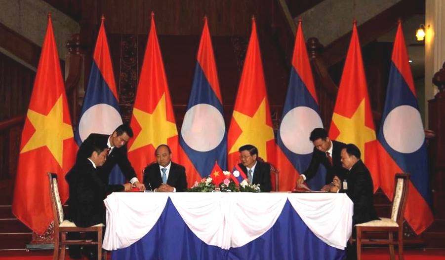 Thủ tướng Chính phủ tham dự Kỳ họp lần thứ 40 Ủy ban liên Chính phủ Việt Nam – Lào