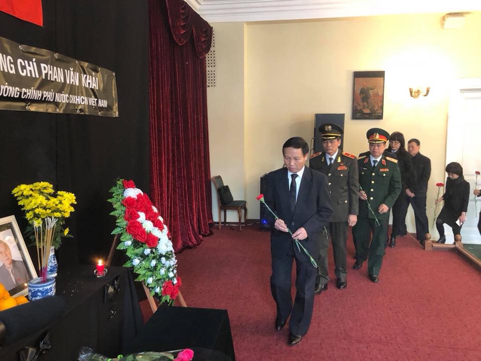 Đông đảo bạn bè quốc tế, người Việt Nam ở nước ngoài viếng nguyên Thủ tướng Phan Văn Khải