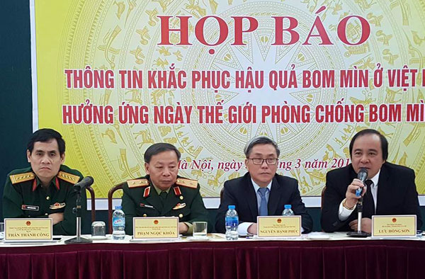 Cả nước còn hơn 6,1 triệu héc ta đất bị ô nhiễm bom mìn
