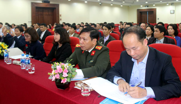 Chuẩn hóa đội ngũ cán bộ xã, phường, thị trấn trên địa bàn Hà Nội