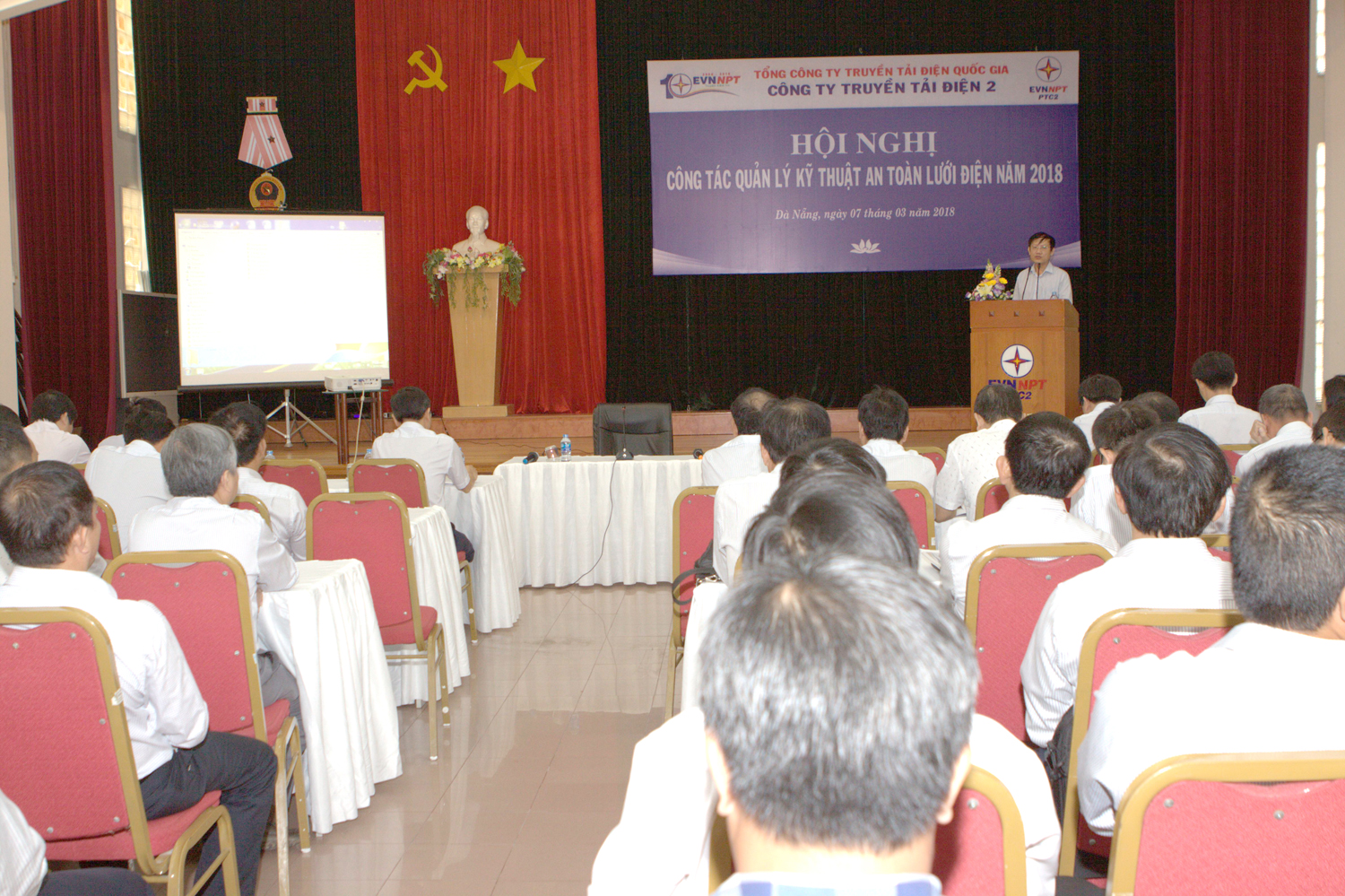Tập trung thực hiện các giải pháp kỹ thuật, tổ chức vận hành nhằm giảm sự cố lưới điện