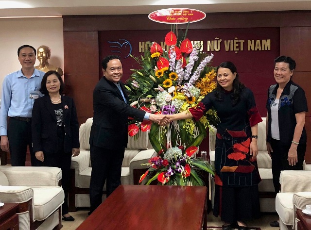 Chủ tịch Ủy ban Trung ương MTTQ Việt Nam chúc mừng Hội LHPN Việt Nam nhân ngày Quốc tế phụ nữ 8 3