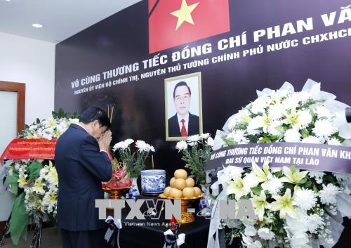 Đại sứ quán Việt Nam tại các nước mở sổ tang viếng nguyên Thủ tướng Phan Văn Khải