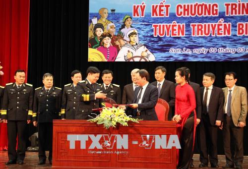 Tỉnh ủy Sơn La và Đảng ủy Quân chủng Hải quân Việt Nam phối hợp tuyên truyền về biển, đảo