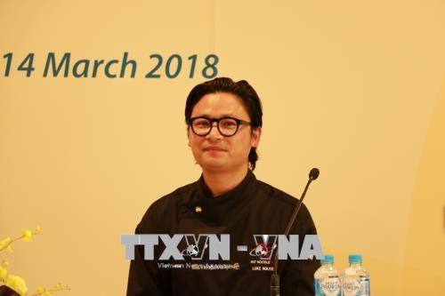 Bếp trưởng người Australia gốc Việt trở thành Đại sứ ẩm thực toàn cầu của Vietnam Airlines