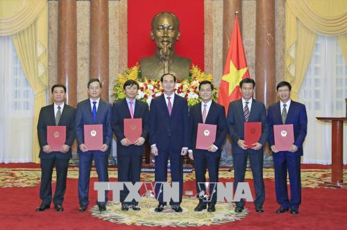 Chủ tịch nước trao Quyết định bổ nhiệm 6 Đại sứ đặc mệnh toàn quyền