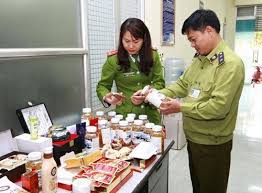 Đẩy mạnh chống buôn lậu, hàng giả hàng nhái đối với dược mỹ phẩm