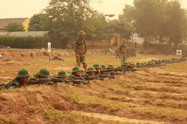 Đẩy mạnh thi đua để hoàn thành tốt nhiệm vụ