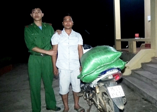 Quảng Trị Bắt giữ đối tượng vận chuyển trái phép 76kg thuốc nổ TNT