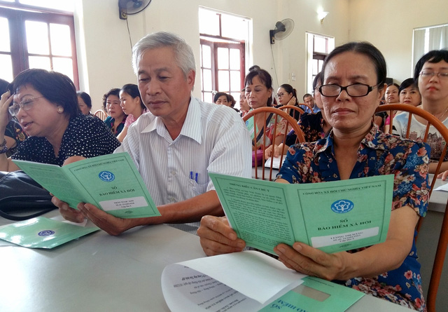 Cả nước đã bàn giao 11,43 triệu sổ BHXH cho người lao động