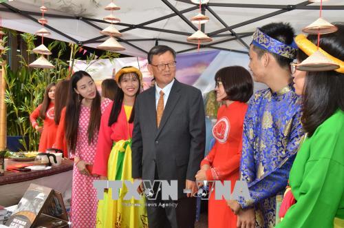 Giới thiệu bản sắc Việt trong hội nhập ASEAN +3 tại Campuchia