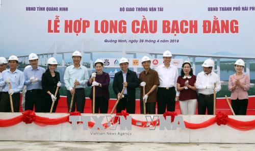 Hợp long cầu Bạch Đằng nối Quảng Ninh và Hải Phòng