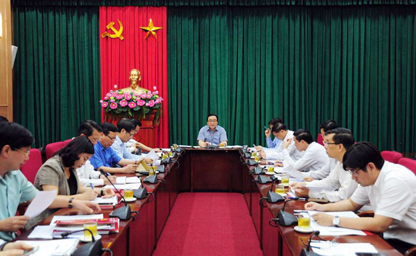 Triển khai nghiêm túc Quy định 102-QĐ TW của Bộ Chính trị về xử lý kỷ luật đảng viên vi phạm