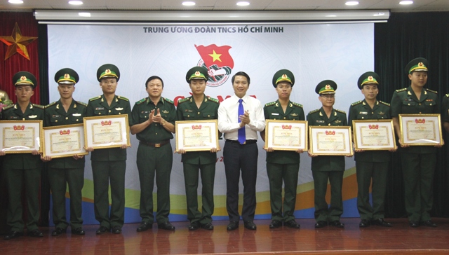 Biểu dương các gương mặt trẻ tiêu biểu Bộ đội biên phòng