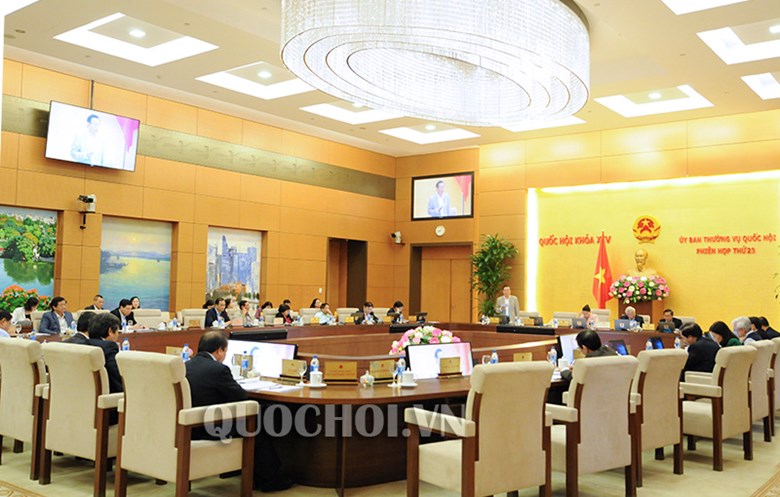 Băn khoăn về xu hướng một luật sửa nhiều luật