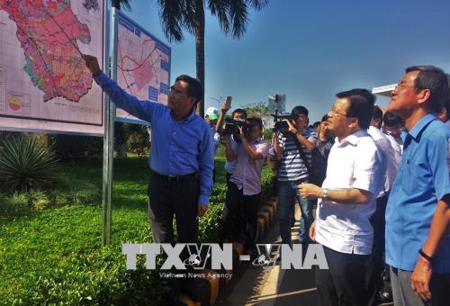 Phó Thủ tướng Trịnh Đình Dũng Trước năm 2021 phải hoàn thành giải phóng mặt bằng sân bay Long Thành