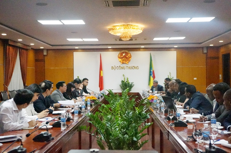 Bộ trưởng Quốc Vụ khanh Bộ Nước, Thủy lợi và Điện Ethiopia làm việc với Bộ Công Thương