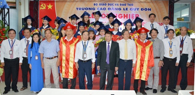 Phát triển kinh tế song hành cùng phát triển tri thức
