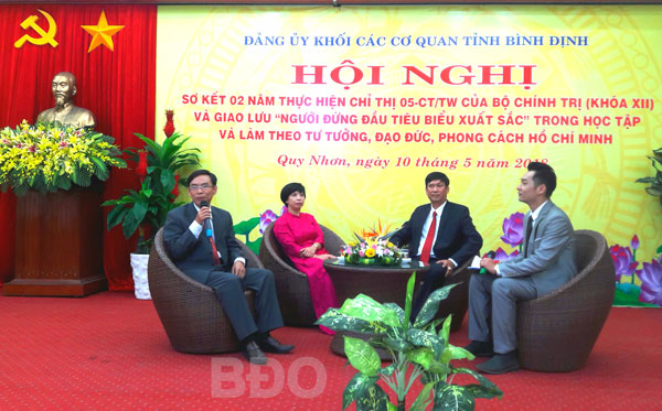 Chọn khâu đột phá để thực hiện hiệu quả học tập và làm theo gương Bác