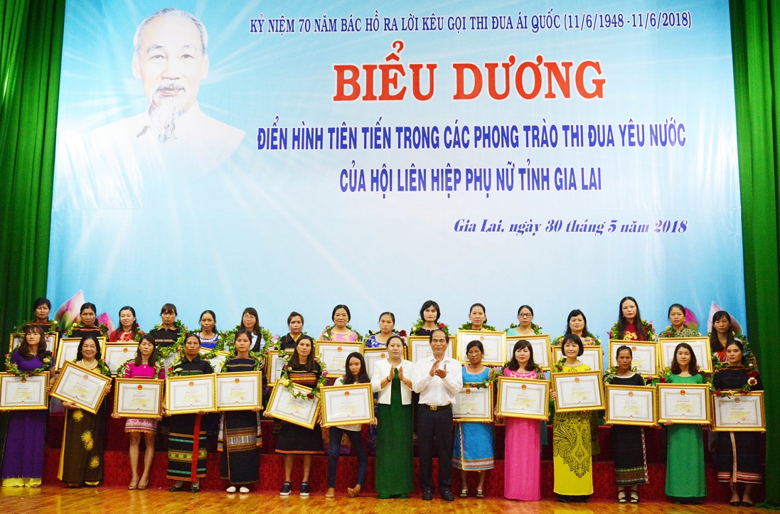 Gia Lai Biểu dương điển hình phụ nữ tiên tiến trong các phong trào thi đua yêu nước