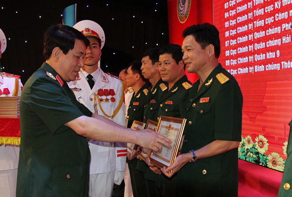 Trao giải Tuổi trẻ sáng tạo trong Quân đội năm 2017