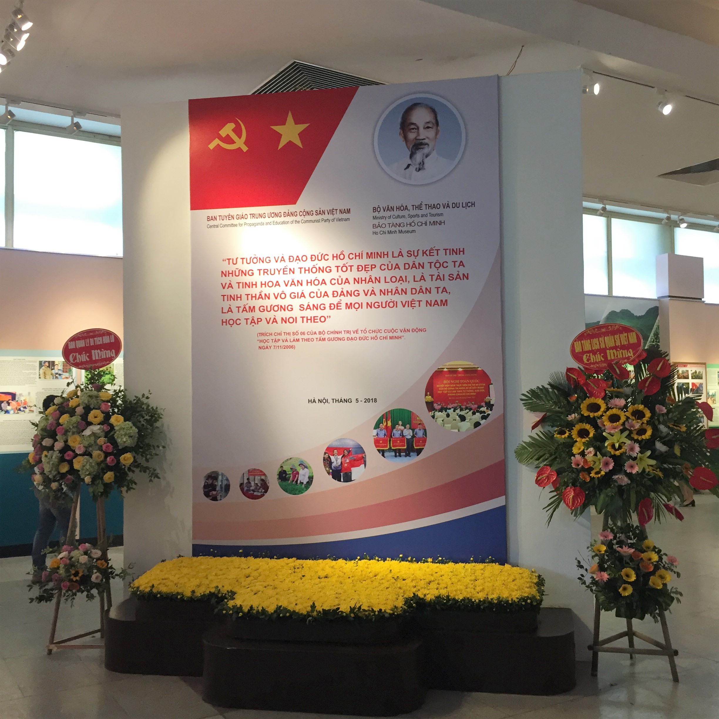 Tôn vinh những tấm gương bình dị mà cao quý trong học tập và làm theo gương Bác