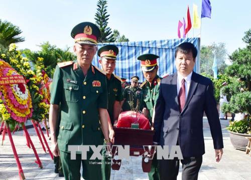 Truy điệu, an táng hài cốt liệt sĩ hy sinh tại Lào