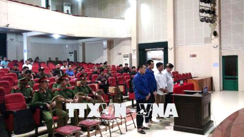Tuyên phạt 4 bị cáo lừa đảo, chiếm đoạt tài sản của hơn 300 người dân vùng tái định cư thủy điện Sơn La