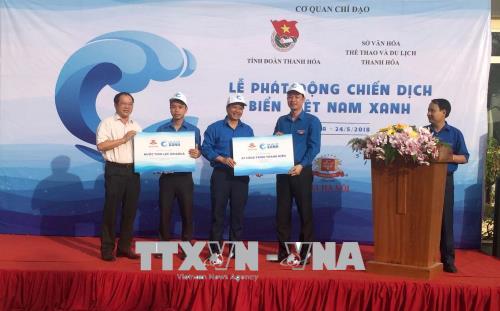 Hơn 1 000 đoàn viên, thanh niên hưởng ứng Chiến dịch Biển Việt Nam xanh