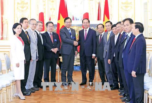 Chủ tịch nước Trần Đại Quang tiếp Chủ tịch Đảng Cộng sản Nhật Bản