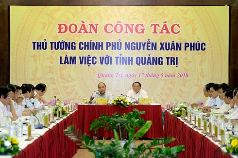 Thủ tướng Nguyễn Xuân Phúc Quảng Trị cần tiếp tục cải thiện môi trường đầu tư kinh doanh