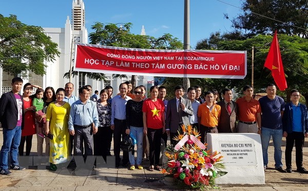 Cộng đồng người Việt Nam tại Mozambique kỷ niệm ngày sinh nhật Bác