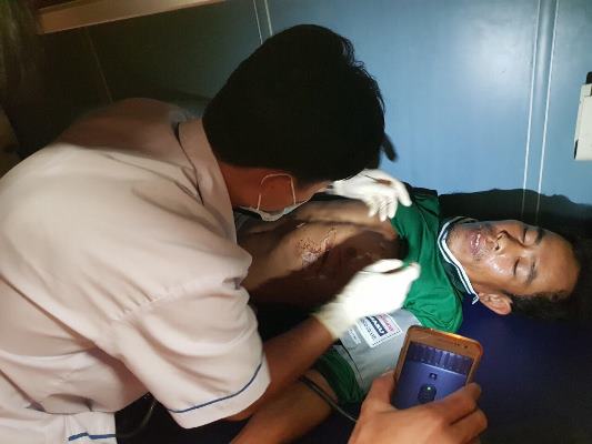 Cứu nạn khẩn cấp thuyền viên tàu cá bị tai nạn trên biển ​