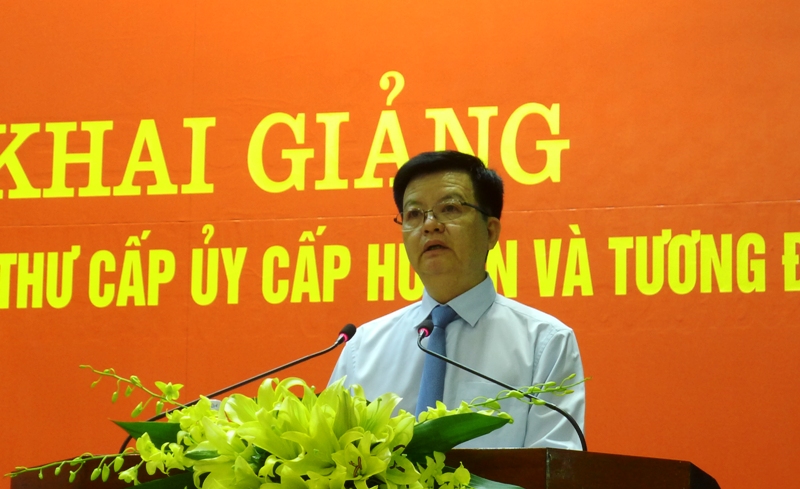 Nâng cao năng lực lãnh đạo, quản lý của phó bí thư cấp ủy cấp huyện và tương đương