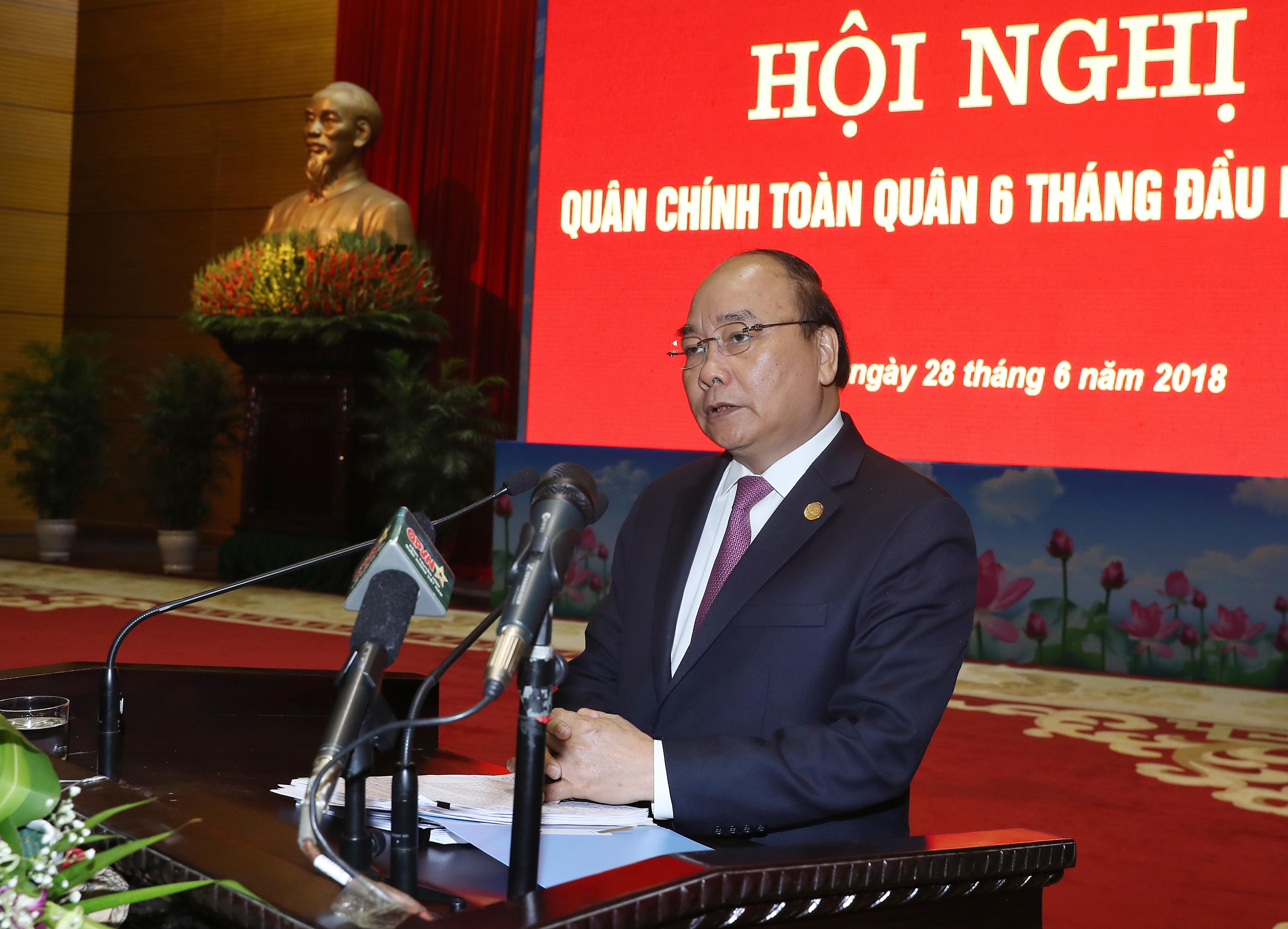 Nỗ lực phấn đấu hoàn thành toàn diện nhiệm vụ quân sự, quốc phòng