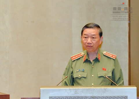Cân nhắc kỹ quy định hàm cao nhất là Thiếu tướng đối với Giám đốc Công an cấp tỉnh