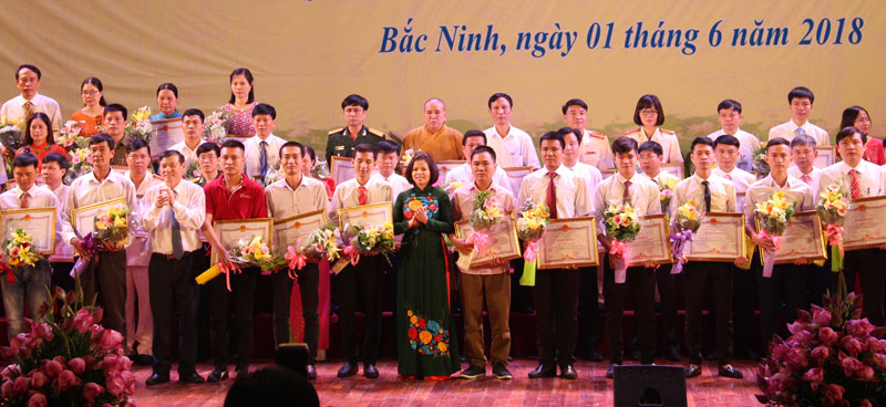 Nhiều hoạt động kỷ niệm 70 năm Ngày Bác Hồ ra Lời kêu gọi thi đua ái quốc