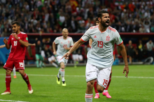 Hạ Iran, Tây Ban Nha tiến sát vòng knock-out