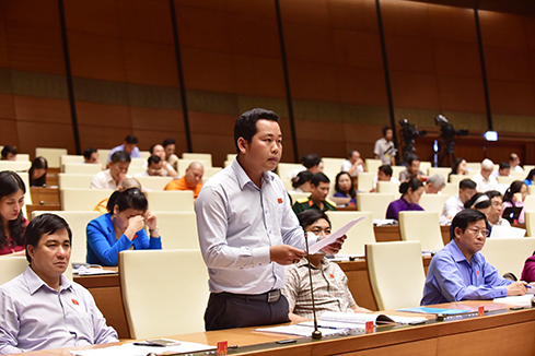 Quốc hội thảo luận về dự án Luật Chăn nuôi