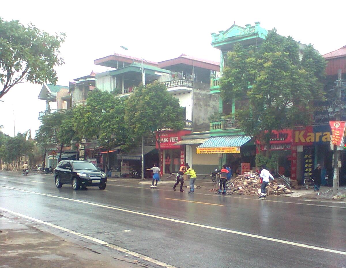 Bao giờ có đủ sân chơi cho trẻ em